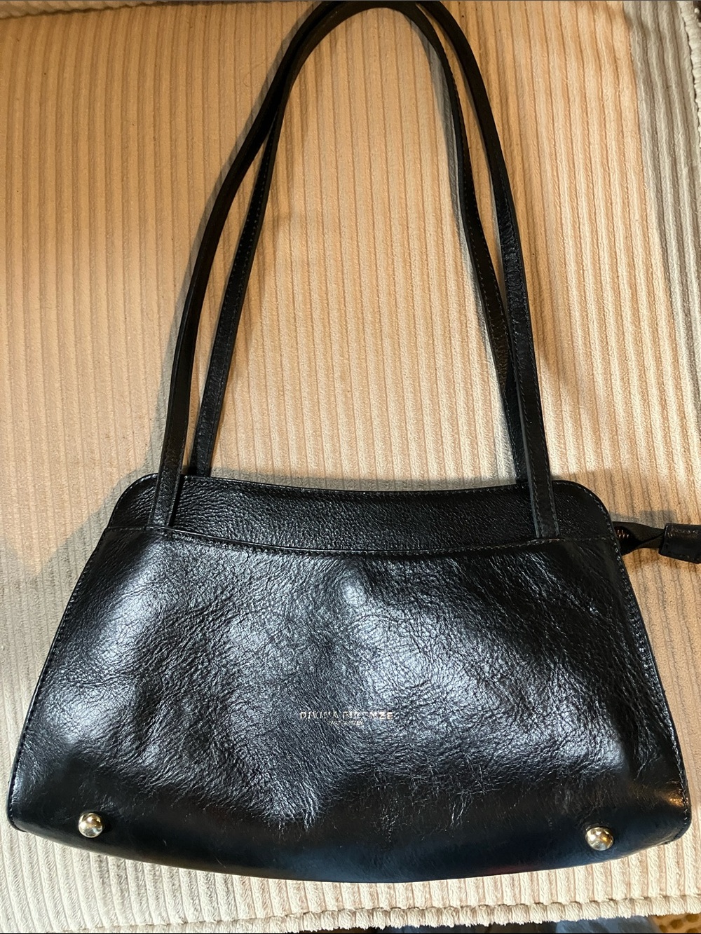Women's Black Leather Shoulder Bag by Divina Firenze